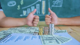 arraigo economico